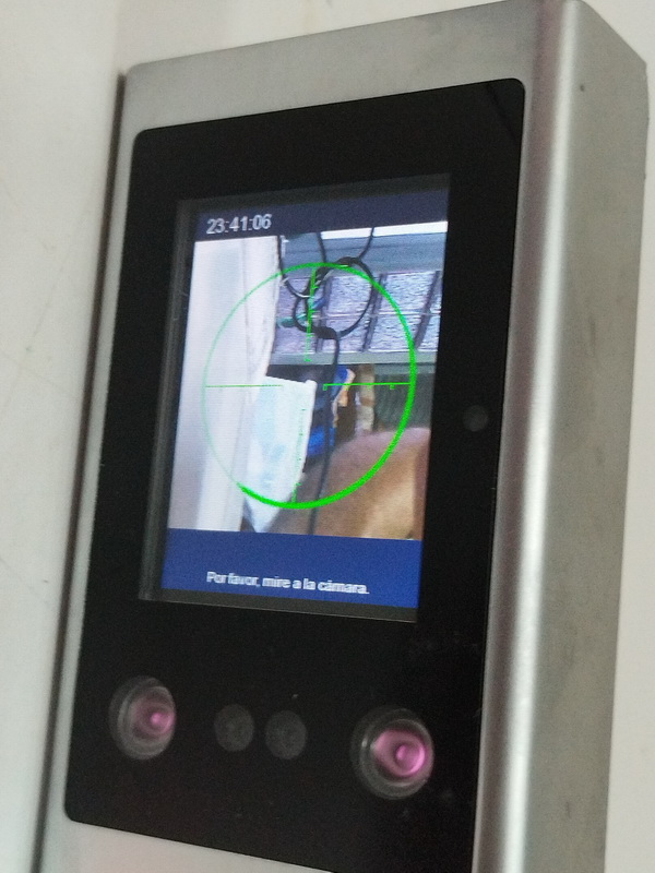 lector facial control acceso 14.4x6.7x2.7 1u